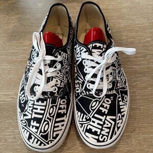 Vans “Off the Wall” Classic Sneakers